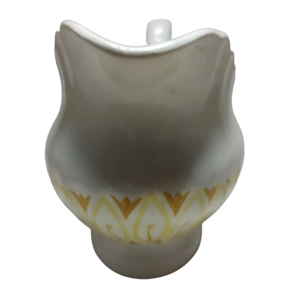 J and G Meakin Gravy Boat Classic White Yellow Gold English‎ Cottage Scalloped